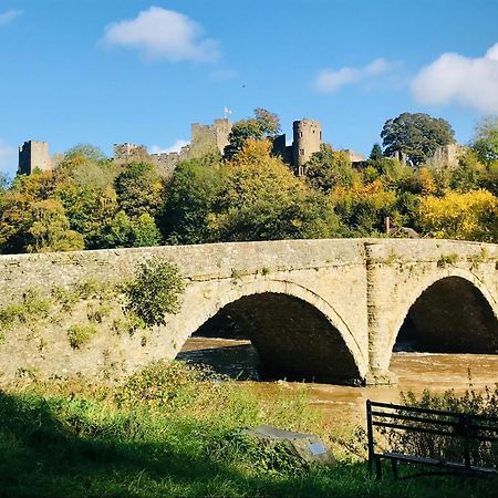 Flower Cottage By Ludlow Castle With Onsite Parking Екстер'єр фото