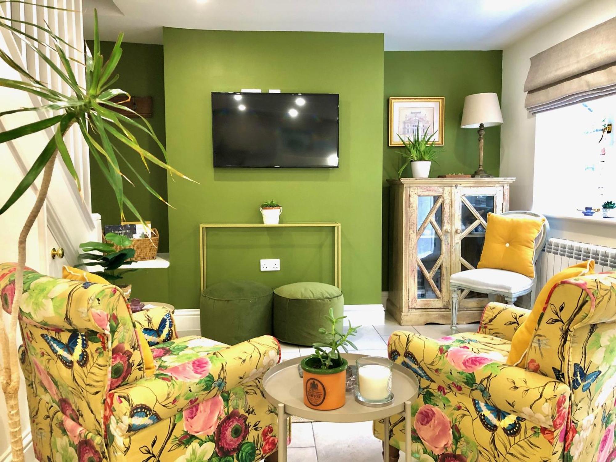 Flower Cottage By Ludlow Castle With Onsite Parking Екстер'єр фото