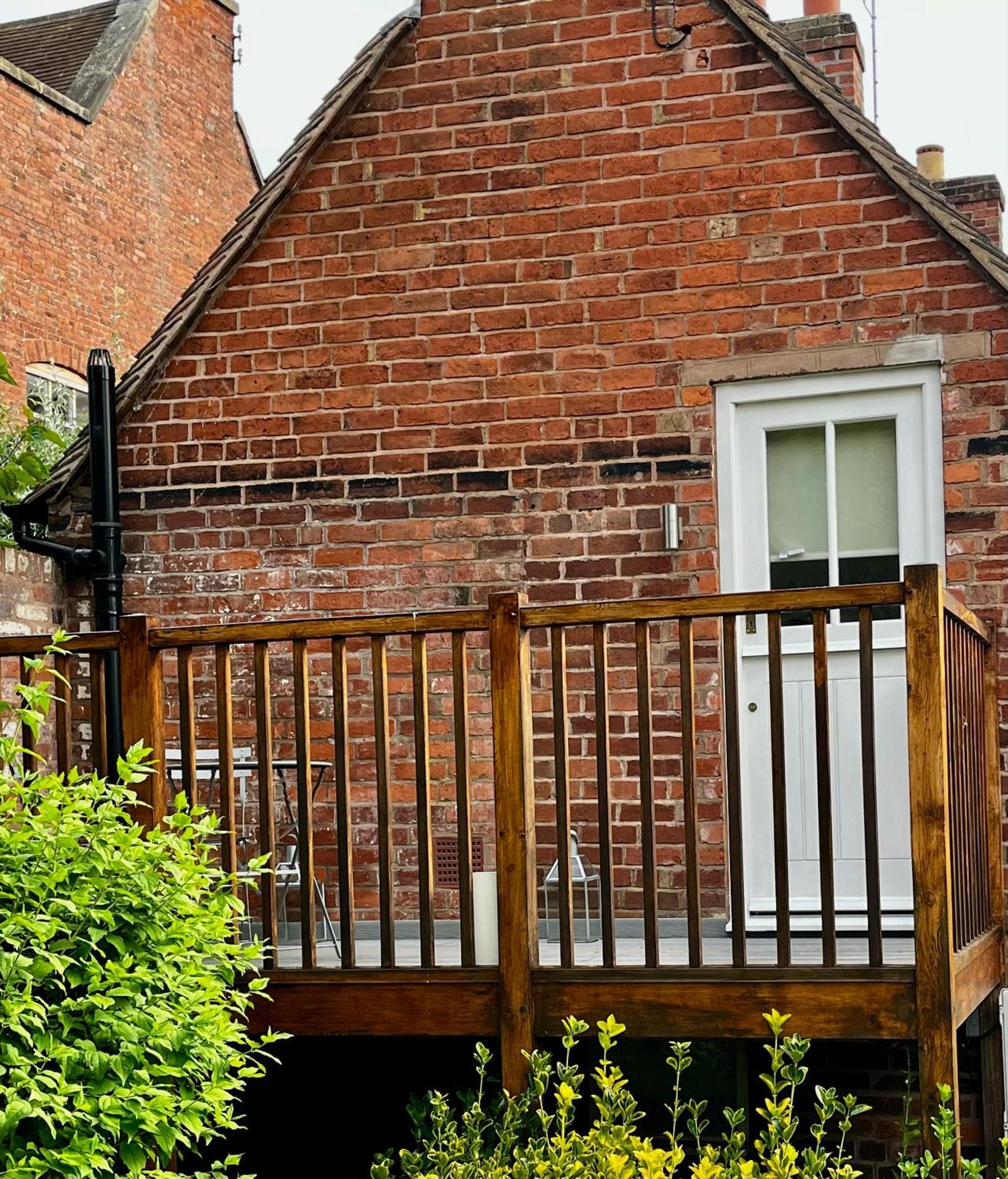 Flower Cottage By Ludlow Castle With Onsite Parking Екстер'єр фото